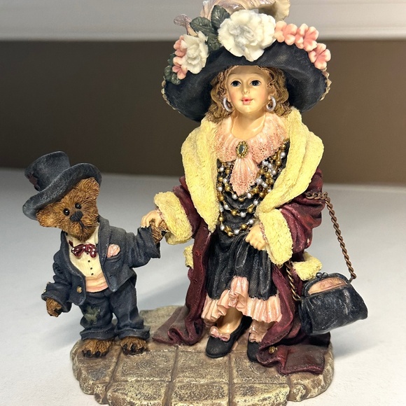 Yesterday's Child, The Dollstone Collection, Style 3529, Amy and Edmund Momma's - Picture 1 of 8